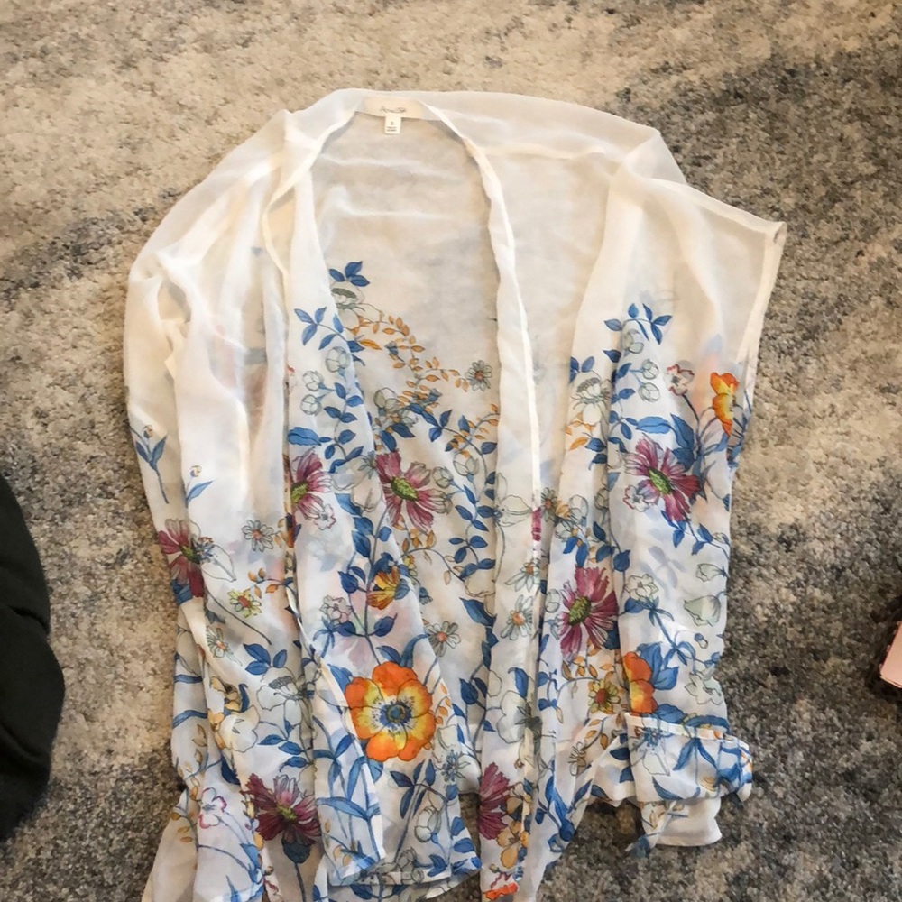 Float white cardigan